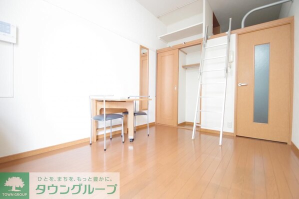 レオパレス寺台ロフトの物件内観写真